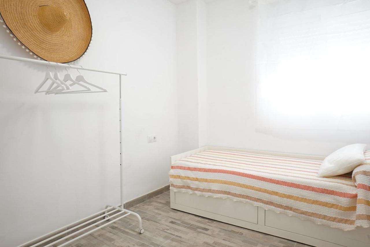 Centrico Y Amplio En Malaga Apartment Exterior photo